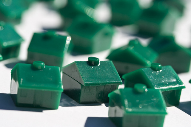 Pions de maison en plastique de Monopoly.